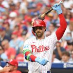 Report: Bryce Harper cusses out MLB commissioner during meeting