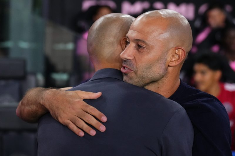 Inter Miami coach seemingly calls assistant from stands after ejection