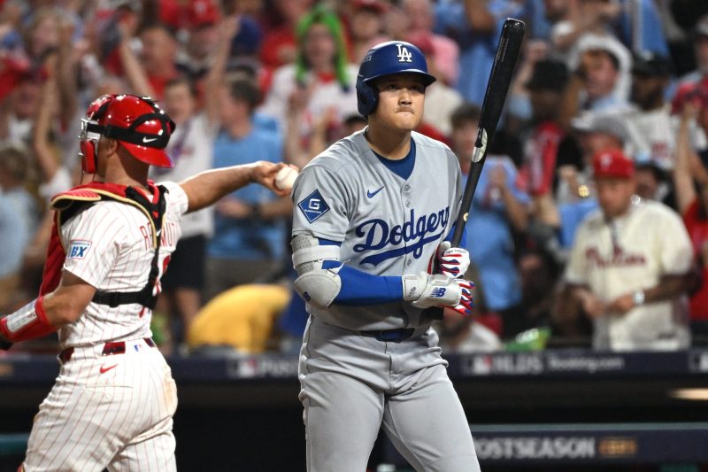 Ohtani earns dreaded Golden Sombrero in Game 1 vs. Phillies